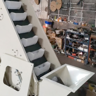 全封闭倾斜斗式提升机